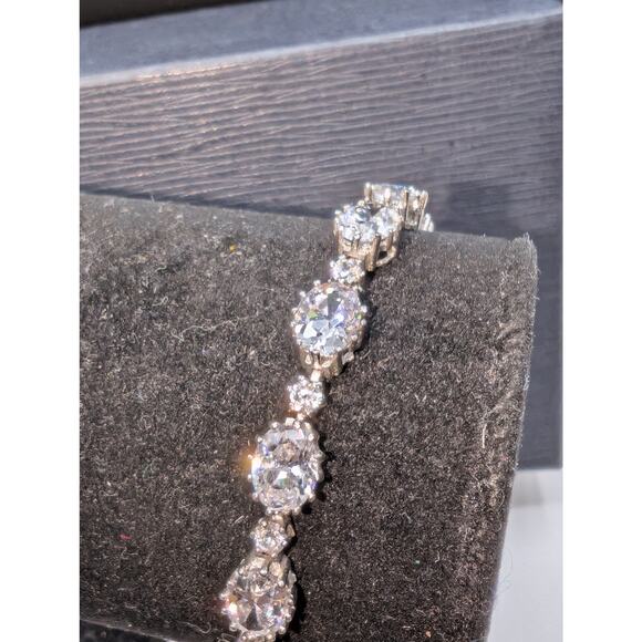 Stauer 925 Sterling Glam Oval & Round Alternating Cubic Zirconia Tennis Bracelet - Picture 4 of 12